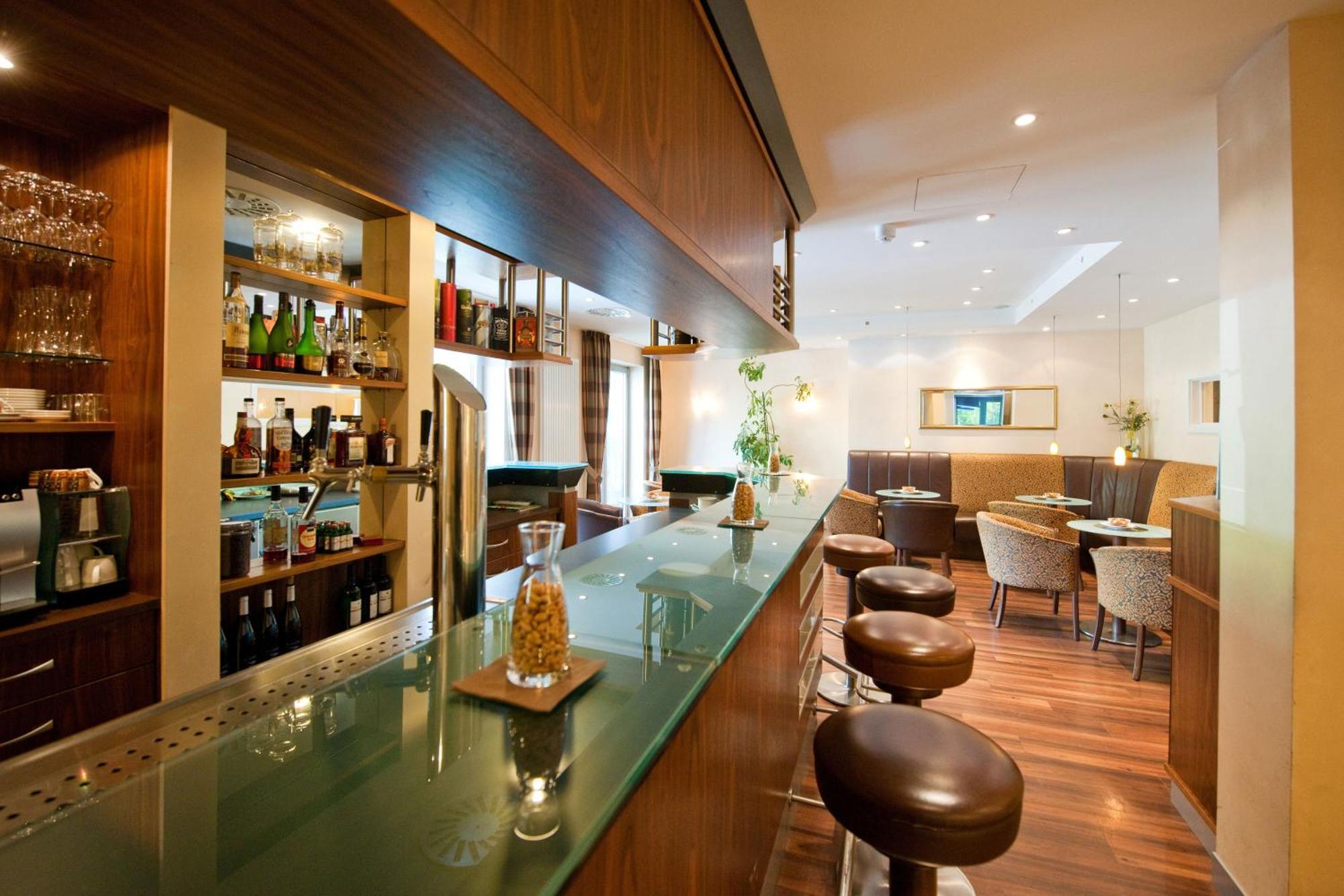 Hotel Scheffelhoehe 브루흐잘 레스토랑 사진