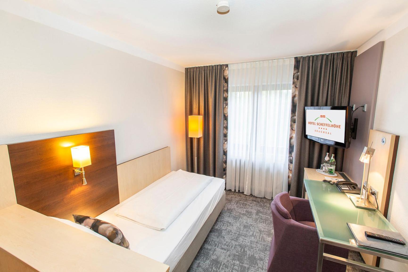 Hotel Scheffelhoehe 브루흐잘 외부 사진