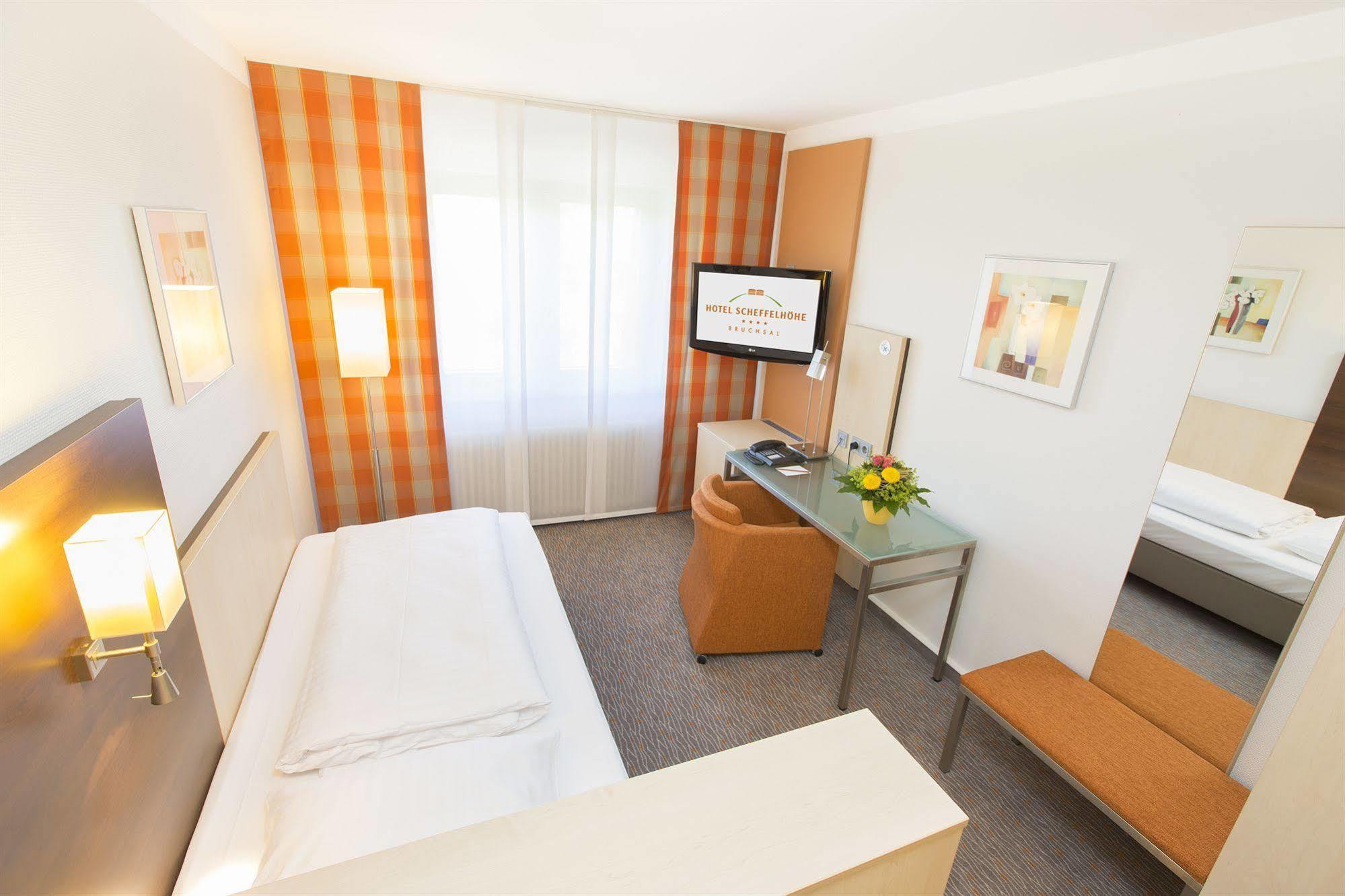 Hotel Scheffelhoehe 브루흐잘 외부 사진